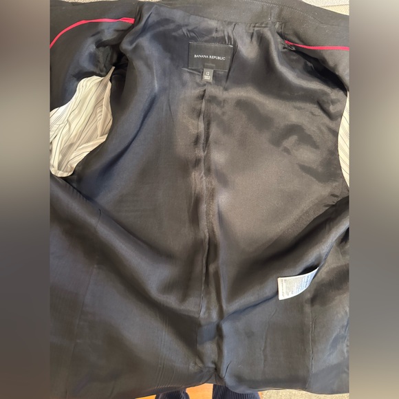 Banana Republic Captain Black Blazer with Gold Buttons - Picture 7 of 9